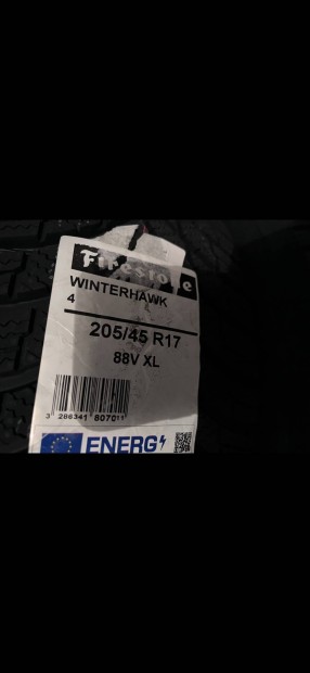205/45r17 4db új Firestone téligumi