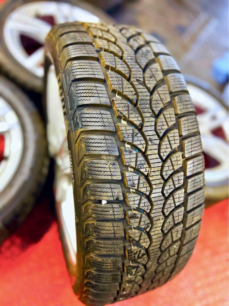 205/50R17 Bridgestone tli 4db 205/50 R17