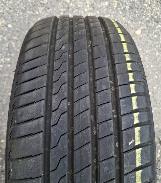 205/50 r17 Firestone Roadhawk. 1db.