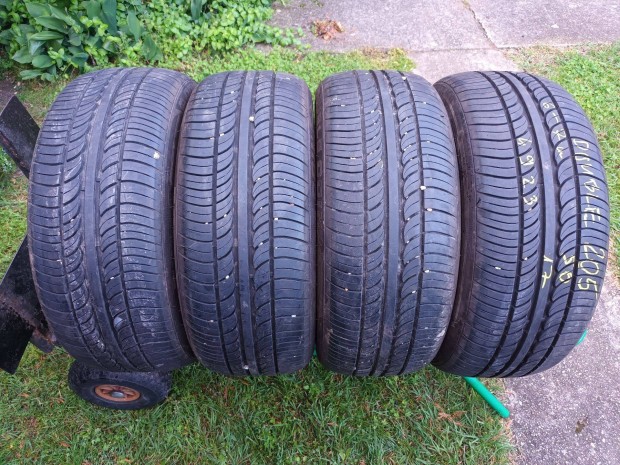 205/50r17 Doublestar nyári használtgumi 4db szép