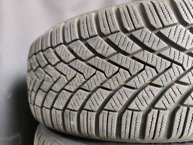 205/55R16 Continenttal Téligumik 205/55