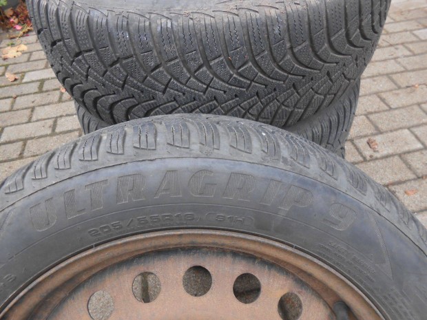 205/55R16 Goodyear tli gumik kerkszett