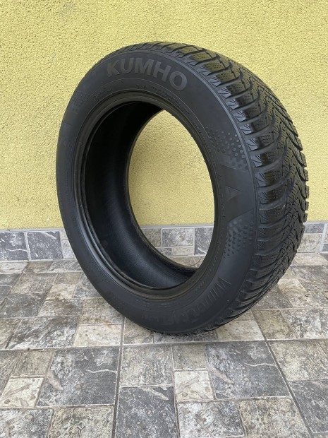 205/55R16 Kumho Wintercraft wp51