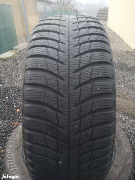 205/55R16 Szezonvgi ron 55e/4db Bridgestone tligumik Akcio