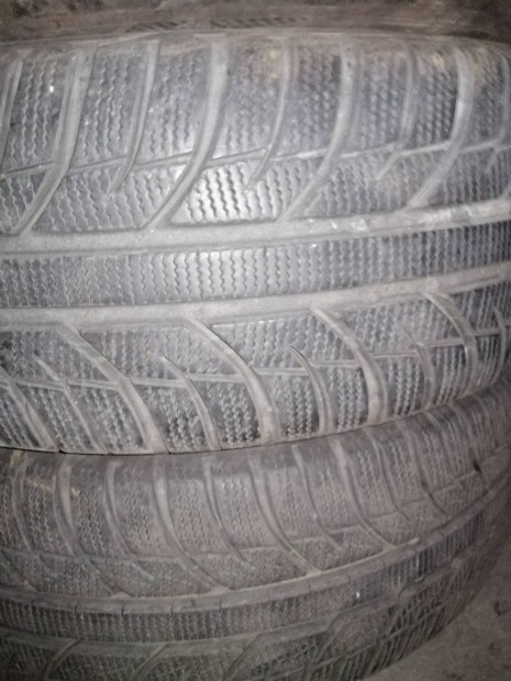 205/55R16 Toyota kerék, 205/55 R16 téli gumival