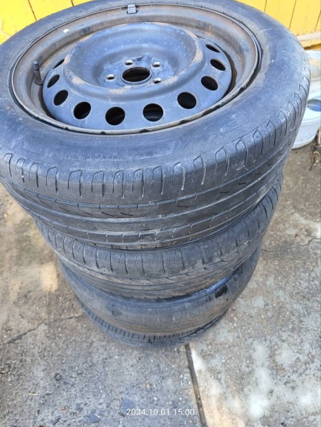 205/55R16 toyota avensis felnis gumiabroncs