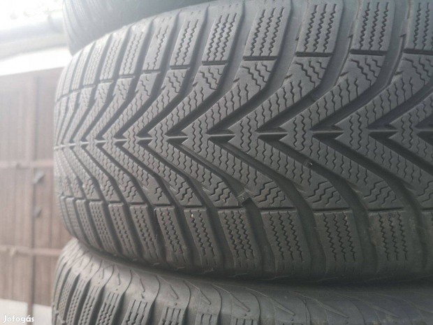 205/55R16 jszer Vredestein tligumik