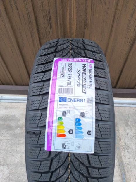 205/55R17 j Nexen tli gumi garnitra 205/55 r17