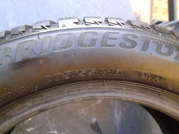 205 55 16 Bridgestone tligumi
