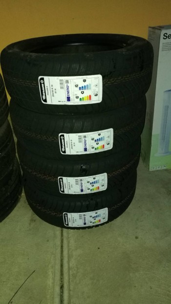 205/55 16" 91H Barum Polaris 6 �j t�ligumi garnit�ra elad�