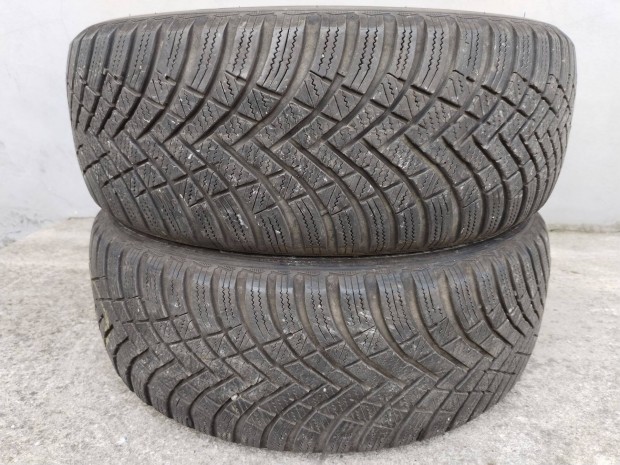 205 55 16 autgumi tli 2 db hankook 2022.39.ht