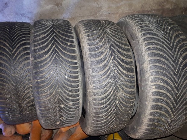 205/55-16 teli Michelin