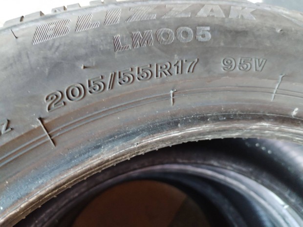 205 55 17 bridgestone 205/55 R 17 tli gumi garnitura 2023.41.ht