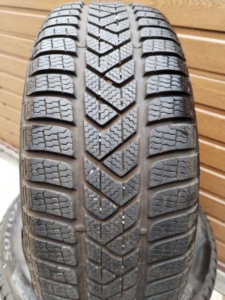 205 55 17 pirelli 205/55 R 17 tli gumi garnitura jszer