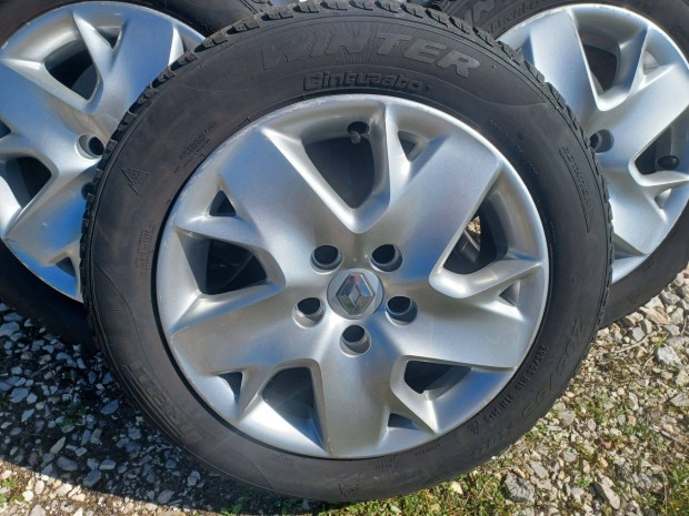 205/55 Pirelli tli kerk szett
