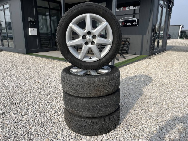 205/55 R16 Dunlop Winter Sport 3D + Toyota Prius II alufelni