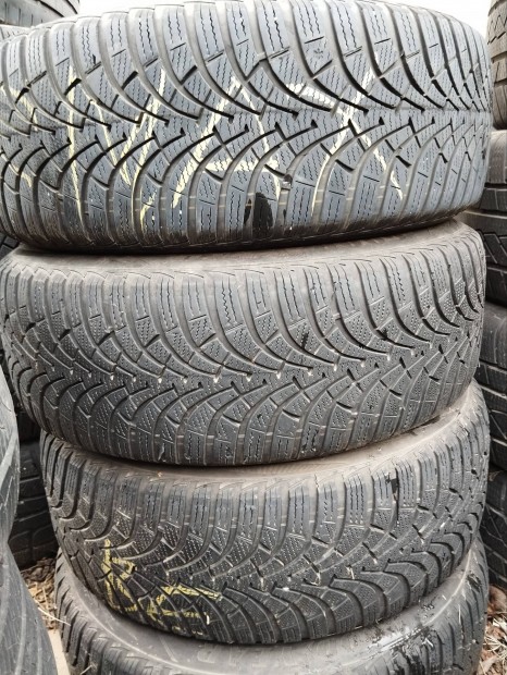 205/55 R16 Ford C Max lemezfelni Tli gumi Goodyear  