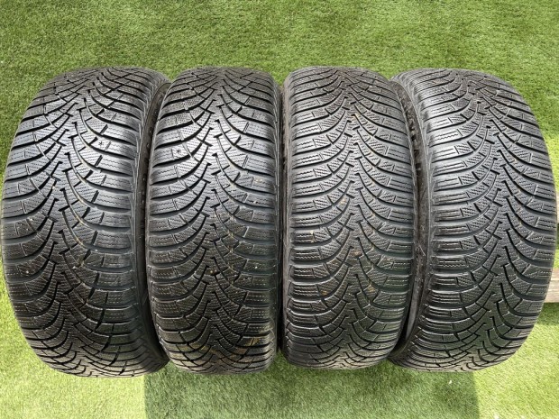 205/55 R16 Goodyear UltraGrip 9 téli gumi 5-7mm
