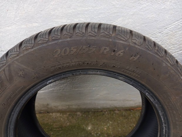 205/55 R16 Matador téli gumi garnitúra