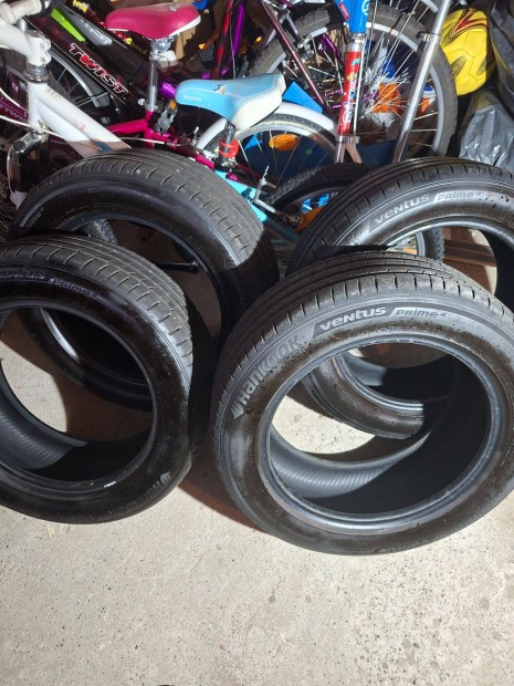 205/55 R16 Ny�rigumi elad�