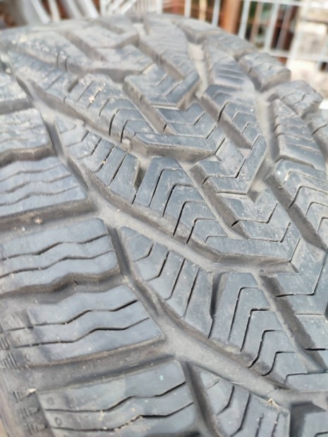 205/55 R16 Taurus tli gumi + VW 5x100 aclfelni 