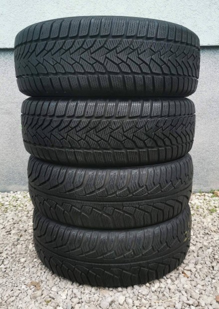 205/55 R16 Uniroyal tligumiszett j llapotban