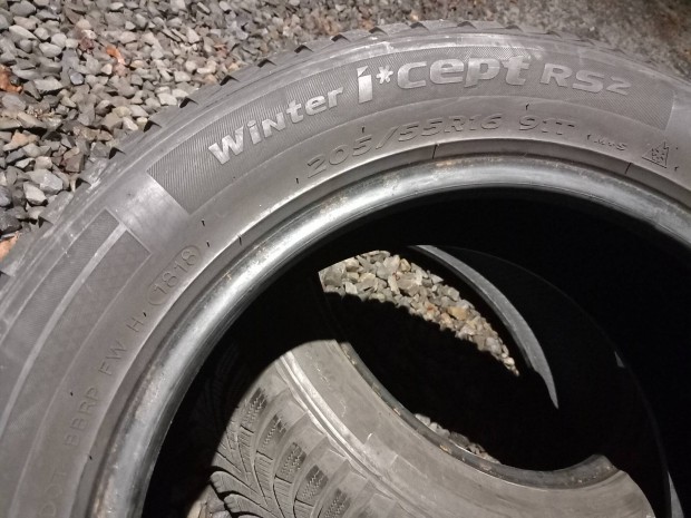 205/55 R16 kettő db téli gumi 8000.-Ft!