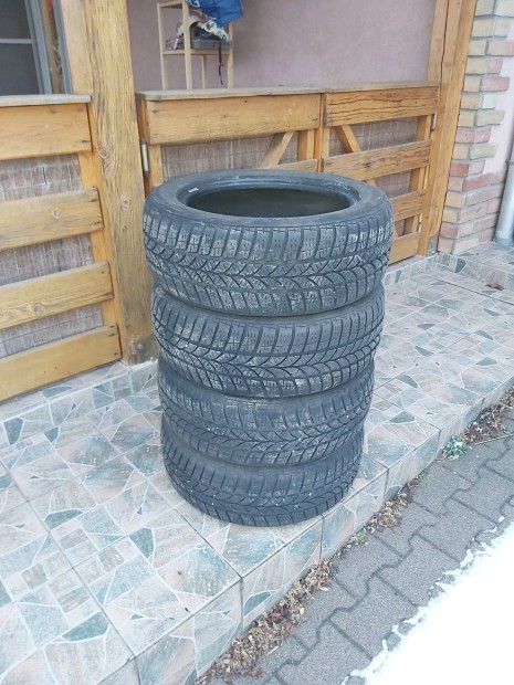 205/55 R16 tli Kormoran Snowpro