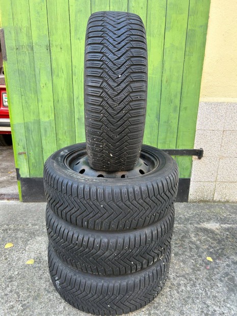 205/55 R16 tli gumi 5x114,3-as felnin elad