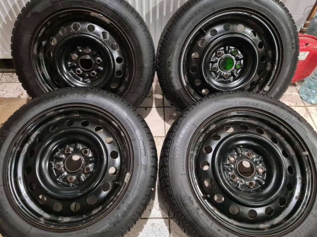 205/55 R16 tligumi + 5x114,3 16" aclfelni