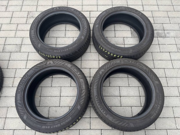 205/55 R17 Kumho ny�rigumi