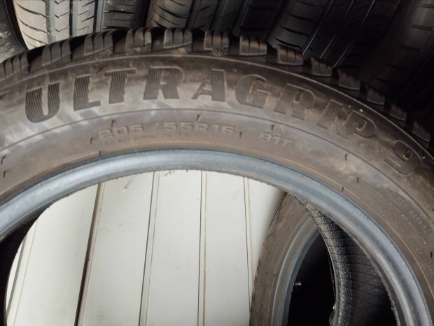 205/55 r16 Tli gumi Goodyear Nmetorszgbl 6.5 mm-es.