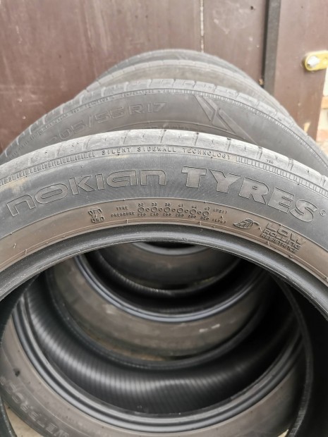 205/55 r17 nyári gumigarnitúra