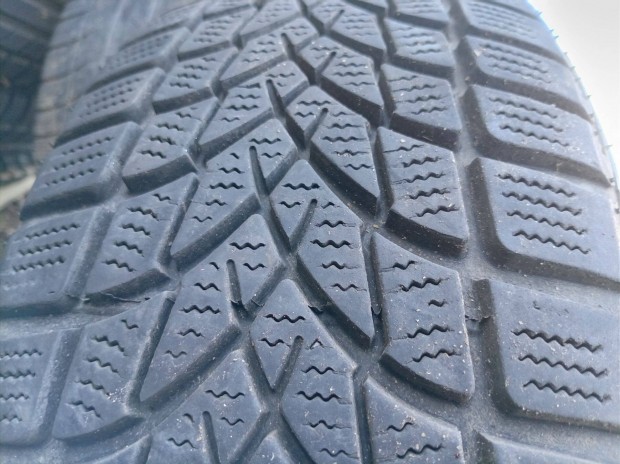 205/55r16 tli gumi 4db
