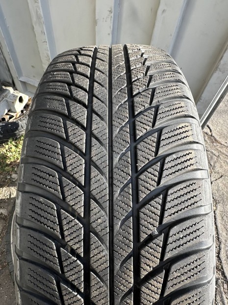 205/55r17 Bridgestone tli gumi 205/55R17