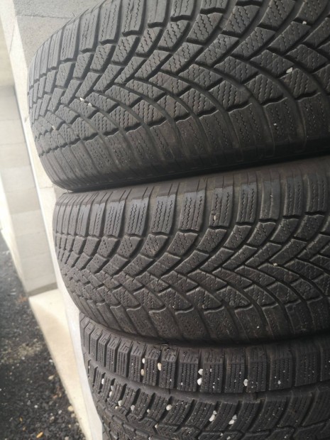 205/60R16 2db 2021 Bridgestone tligumi