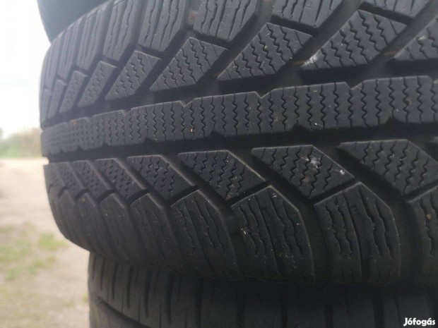 205/60R16 hasznlt Semperit tligumi