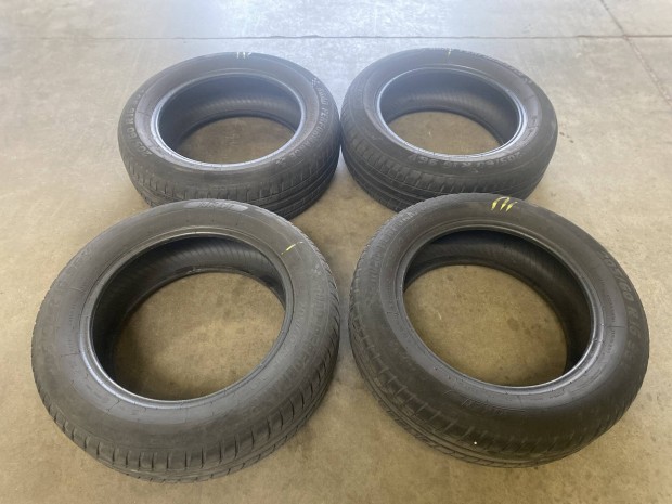 205/60R16 m�ret� ny�ri gumi szett DOT0621