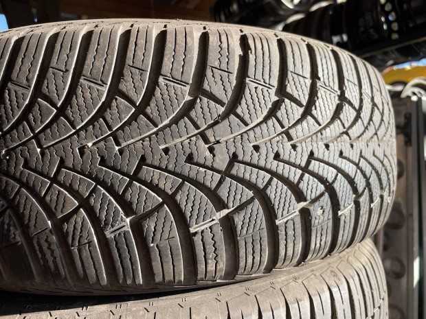 205/60R16 tligumik 2db