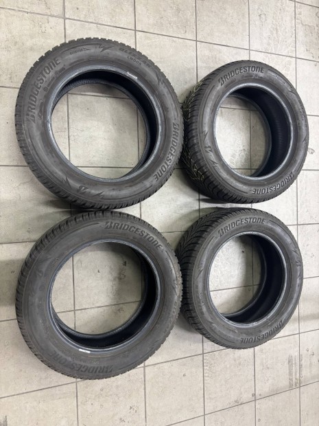 205/60 R16 Bridgestone tligumi 