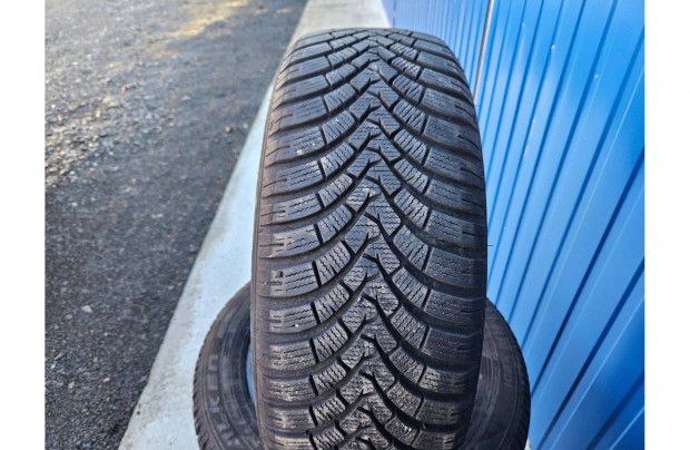 205/60 R16 Falken tli gumi 4db