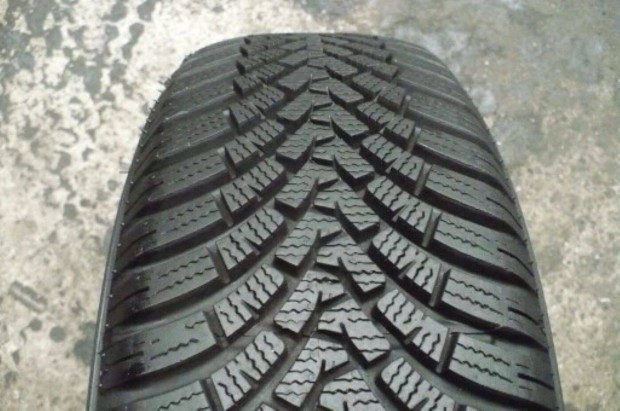 205/60 R16 Falken tli gumi 4db