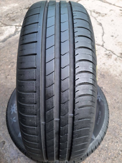 205/60 R16 Hankook nyárigumi 4 db
