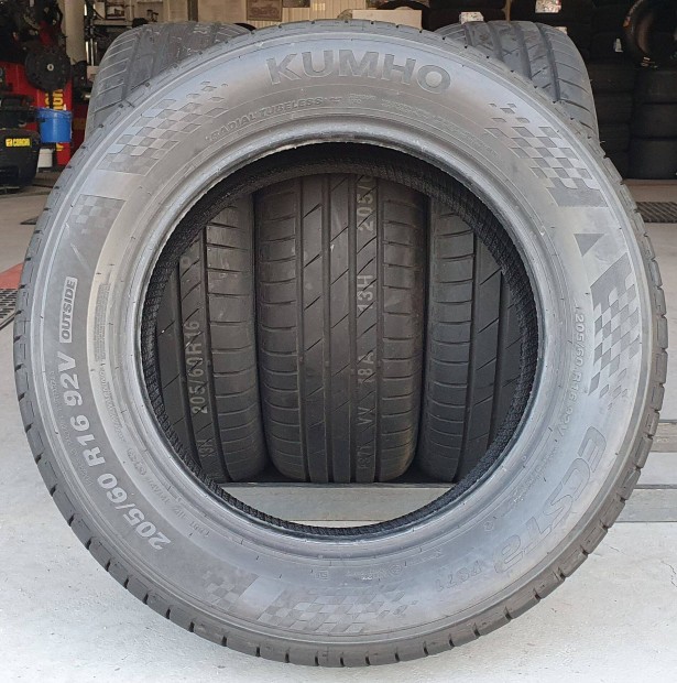 205/60 R16 Kumho Ecsta j/dem nyri gumi 4db 2023. /G311