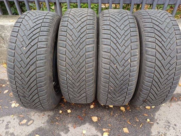 205/60 R16 M+S tli Vredestein gumi felnivel