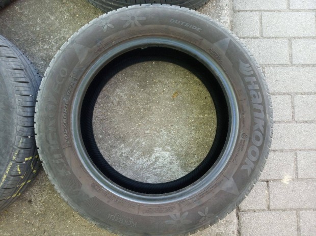 205/60 R16-os Hankook nyári gumi 4 db