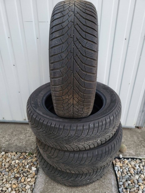 205/60 R16 téli gumi, Kumho WP52 92H