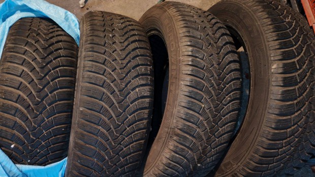 205/60 R16 tli gumi - j llapotban