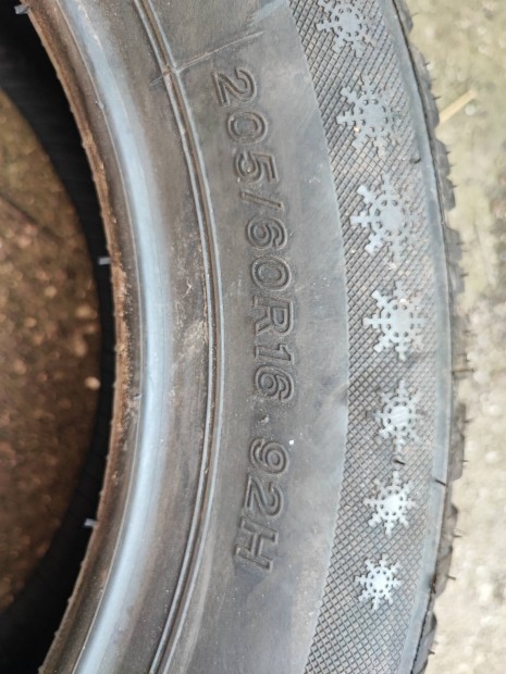 205/60 R16 t�ligumi Lassa �j 1 db 