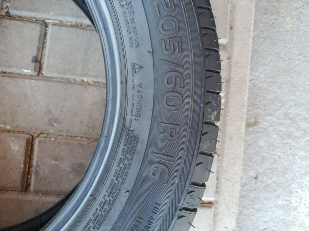 205/60 r16 92h Michelin Nyrigumi garnitra